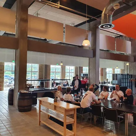 Arena アッセンズ